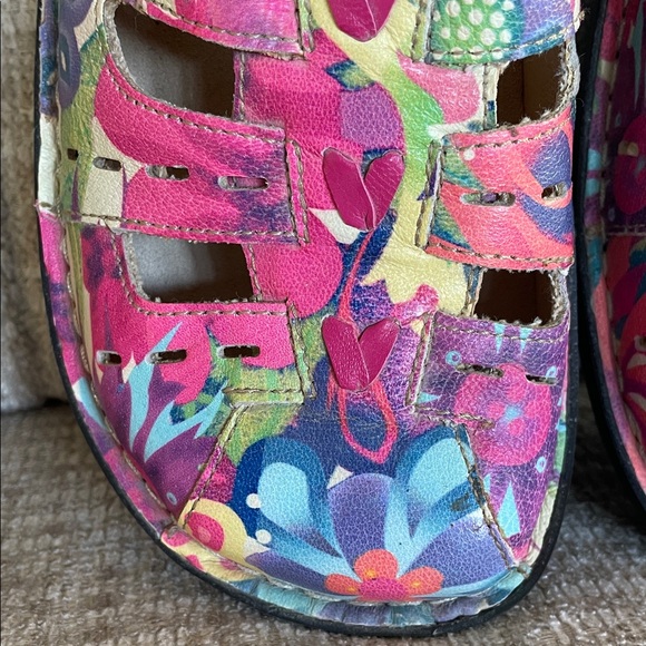 Alegria Leather Artsy Rainbow Multicolor Floral Heart Ergonomic Sandals, EU 38 - Picture 2 of 14